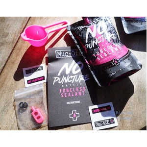MUC-OFF - No Puncture Hassle Tubeless Tyre Sealant - MTB Bicycle / Bike - 140ml Kit